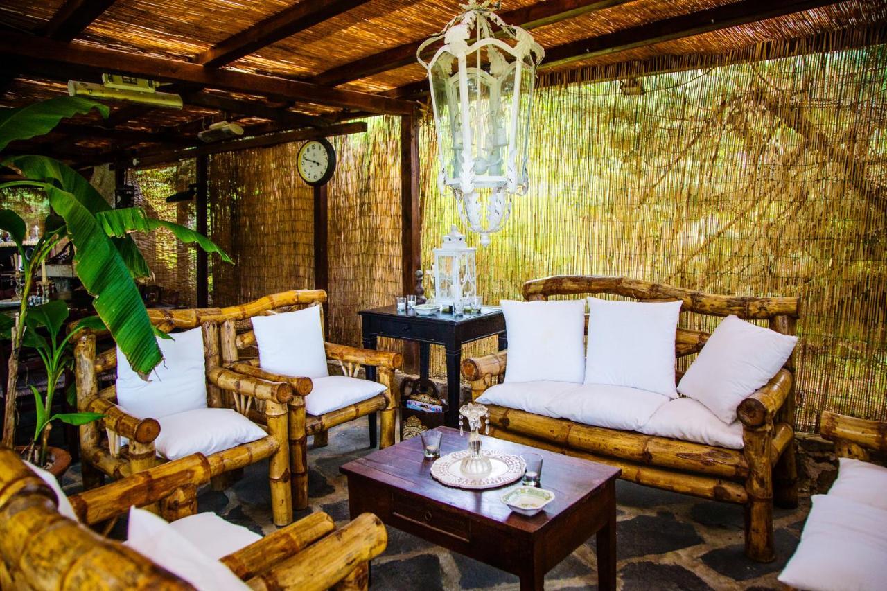 Casa Matilde Bed & Breakfast Mommio ภายนอก รูปภาพ